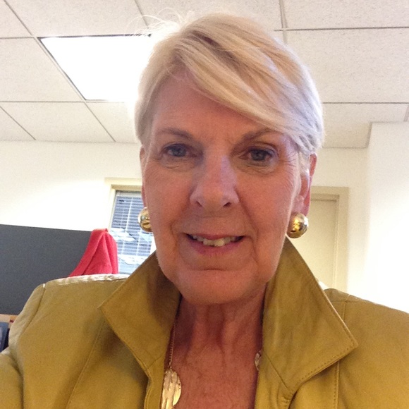 Meet your Posher, Jan - Picture 1 of 1